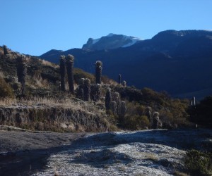 Snowcapped of Santa Isabel. Source: Panoramio.com By Calocho Zapata
